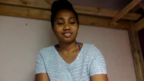 Snapshot of surbelle chatting on July 13, 2026, 2:42 pm surbelle online show from July 13, 2026, 2:42 pm