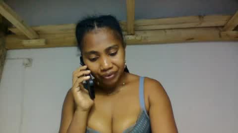 Snapshot of surbelle chatting on July 19, 2026, 3:38 pm surbelle online show from July 19, 2026, 3:38 pm