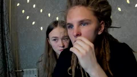 Snapshot of surfsexcouple chatting on December 16, 2025, 4:23 pm surfsexcouple online show from December 16, 2025, 4:23 pm