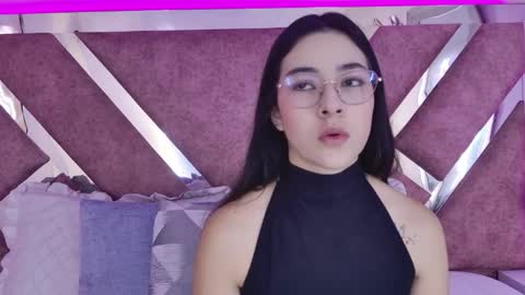 Snapshot of susa1userma_ chatting on June 9, 2026, 11:44 am Susann online show from June 9, 2026, 11:44 am