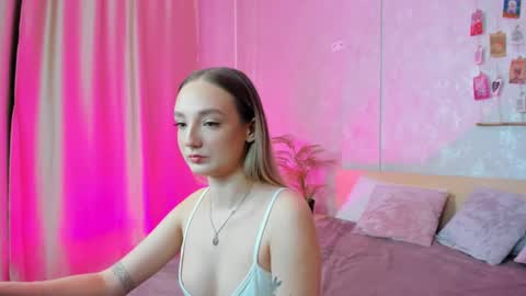 Snapshot of susan__clark chatting on February 14, 2025, 1:13 am Annie online show from February 14, 2025, 1:13 am