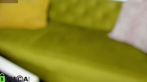 Snapshot of susan__clark chatting on November 1, 2025, 1:07 am Annie online show from November 1, 2025, 1:07 am