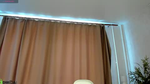 Annie online show from May 2, 2026, 1:10 am