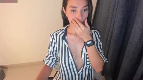 Snapshot of susan_arango chatting on October 1, 2025, 11:33 pm susan love online show from October 1, 2025, 11:33 pm