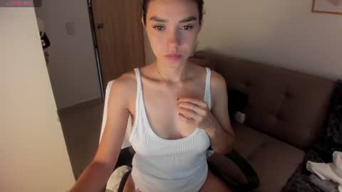 Snapshot of susan_arango chatting on June 20, 2026, 12:58 am susan love online show from June 20, 2026, 12:58 am