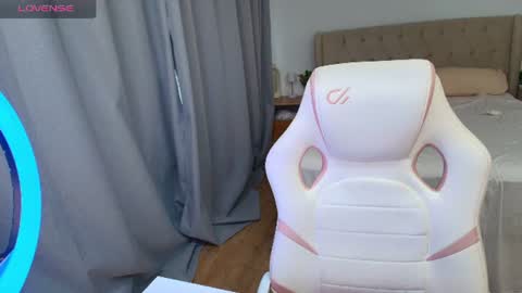 Susan online show from July 4, 2026, 11:49 am