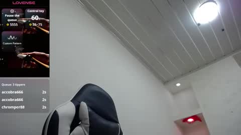 susan online show from December 13, 2025, 7:53 pm