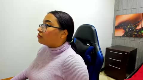 Snapshot of susan_moore29 chatting on June 26, 2026, 9:19 pm susan online show from June 26, 2026, 9:19 pm