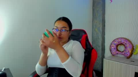 Snapshot of susan_moore29 chatting on July 21, 2026, 7:49 pm susan online show from July 21, 2026, 7:49 pm