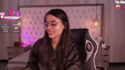 Snapshot of susan_voltaire chatting on June 2, 2026, 12:29 pm susan_voltaire online show from June 2, 2026, 12:29 pm