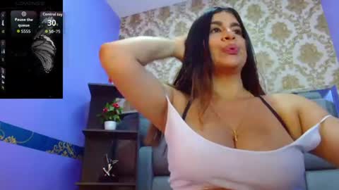 Snapshot of susana_hicks chatting on June 16, 2026, 1:03 pm S U S A N A online show from June 16, 2026, 1:03 pm