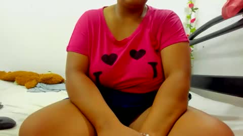 Snapshot of susana_vegas chatting on November 30, 2025, 1:37 pm susana_vegas online show from November 30, 2025, 1:37 pm
