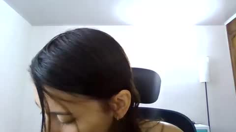 Snapshot of susanaduncann chatting on June 18, 2026, 2:10 pm Susana online show from June 18, 2026, 2:10 pm