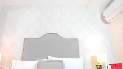susanthomass online show from May 15, 2026, 7:48 am