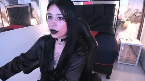Snapshot of susanvilla chatting on June 5, 2026, 8:14 pm susanvilla online show from June 5, 2026, 8:14 pm
