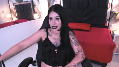 Snapshot of susanvilla chatting on June 10, 2026, 7:57 pm susanvilla online show from June 10, 2026, 7:57 pm