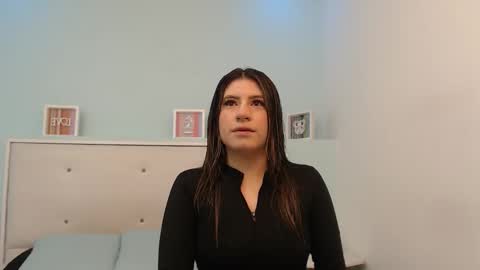 susanwilliams_ online show from March 17, 2026, 11:02 am