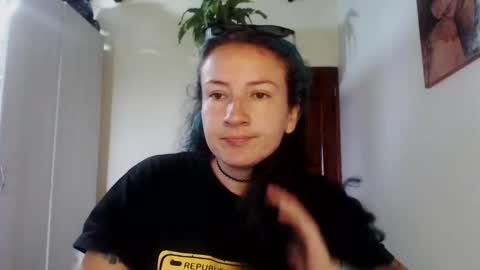 Snapshot of susi_bluee chatting on March 21, 2026, 2:53 pm Susi online show from March 21, 2026, 2:53 pm