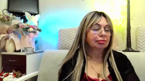 SusiexNoreen online show from April 24, 2026, 1:41 am