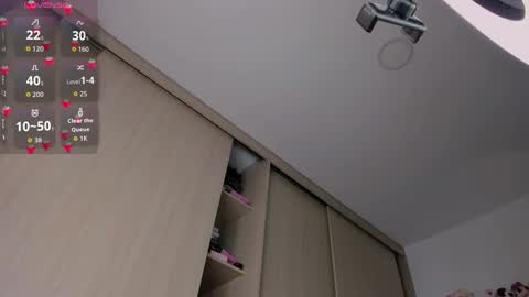 Snapshot of sussan_dream chatting on May 26, 2026, 3:02 am Juliana garcia online show from May 26, 2026, 3:02 am
