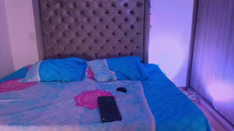 Snapshot of sussidream chatting on June 8, 2026, 1:28 am Andrea online show from June 8, 2026, 1:28 am