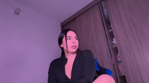 Andrea online show from July 17, 2026, 11:42 pm
