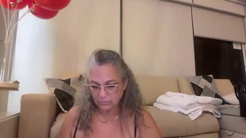Snapshot of sussy_perez_ chatting on May 29, 2026, 5:16 am Sussy online show from May 29, 2026, 5:16 am