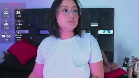 Sussy Sunny online show from February 18, 2026, 12:01 pm