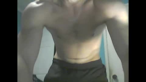 Snapshot of sutromaxx chatting on March 31, 2026, 9:48 pm Maximus online show from March 31, 2026, 9:48 pm