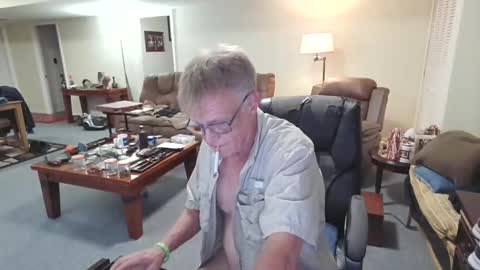 Snapshot of suttond4858 chatting on October 27, 2025, 1:42 am suttond4858 online show from October 27, 2025, 1:42 am