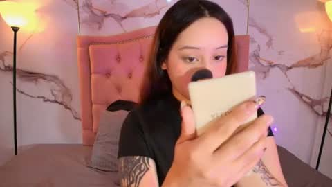 suxan_white online show from June 29, 2026, 1:11 pm