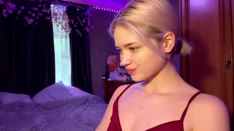 Snapshot of suzannabarmes chatting on May 18, 2026, 4:07 am Stacy online show from May 18, 2026, 4:07 am