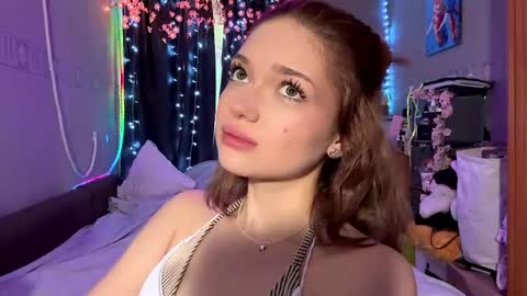 Snapshot of suzannabarmes chatting on June 7, 2026, 4:00 pm Stacy online show from June 7, 2026, 4:00 pm