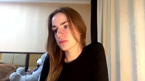 Emila online show from July 8, 2026, 7:24 am