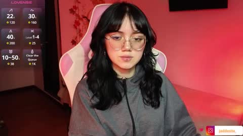 Snapshot of suzumi_ chatting on December 5, 2024, 5:59 am Jadde online show from December 5, 2024, 5:59 am