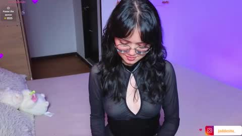 Snapshot of suzumi_ chatting on January 30, 2025, 6:35 am Jadde online show from January 30, 2025, 6:35 am