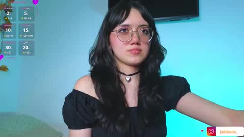 Snapshot of suzumi_ chatting on March 10, 2025, 8:37 am Jadde online show from March 10, 2025, 8:37 am