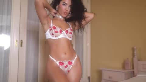 suzysuza online show from November 20, 2025, 11:54 am