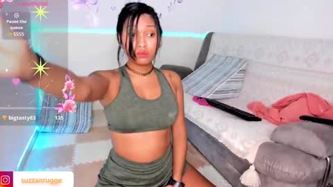 suzzann_rugg online show from December 17, 2024, 11:27 pm