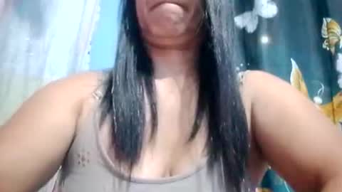 suzzie_hot online show from March 8, 2026, 9:18 pm