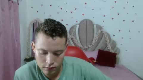 Snapshot of sven_fox723 chatting on June 12, 2026, 12:59 pm Sven online show from June 12, 2026, 12:59 pm