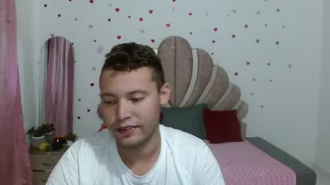 Snapshot of sven_fox723 chatting on June 16, 2026, 1:36 pm Sven online show from June 16, 2026, 1:36 pm