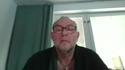 Snapshot of svenskdaddy chatting on January 16, 2025, 8:43 am svenskdaddy online show from January 16, 2025, 8:43 am