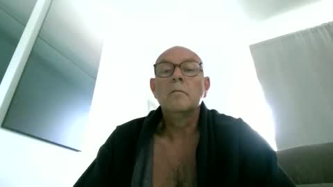 Snapshot of svenskdaddy chatting on March 9, 2026, 8:18 am svenskdaddy online show from March 9, 2026, 8:18 am