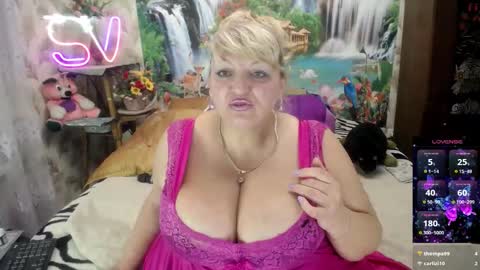 Snapshot of svetifox chatting on March 3, 2025, 9:15 pm Sveti online show from March 3, 2025, 9:15 pm