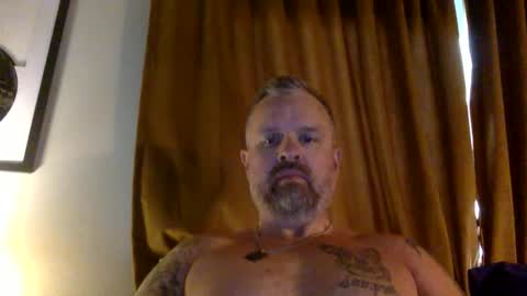 svnny222 online show from April 13, 2026, 5:29 pm