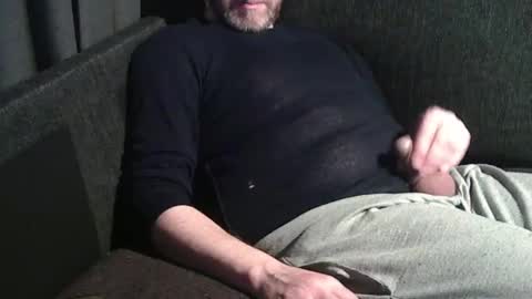 Snapshot of swartarn chatting on December 4, 2024, 9:13 pm ArnSwart online show from December 4, 2024, 9:13 pm