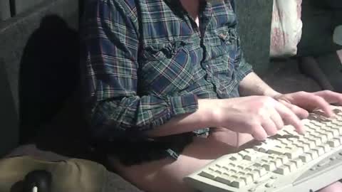 Snapshot of swartarn chatting on January 24, 2025, 1:24 am ArnSwart online show from January 24, 2025, 1:24 am