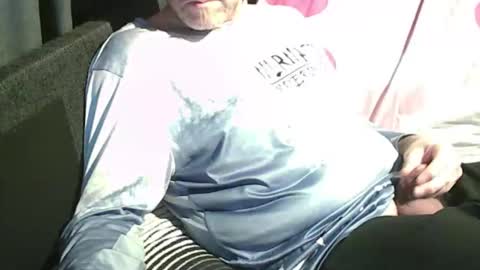 Snapshot of swartarn chatting on September 29, 2025, 4:12 pm ArnSwart online show from September 29, 2025, 4:12 pm