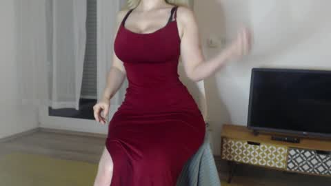 Snapshot of sweat_mia chatting on December 4, 2024, 5:11 pm sweat_mia online show from December 4, 2024, 5:11 pm